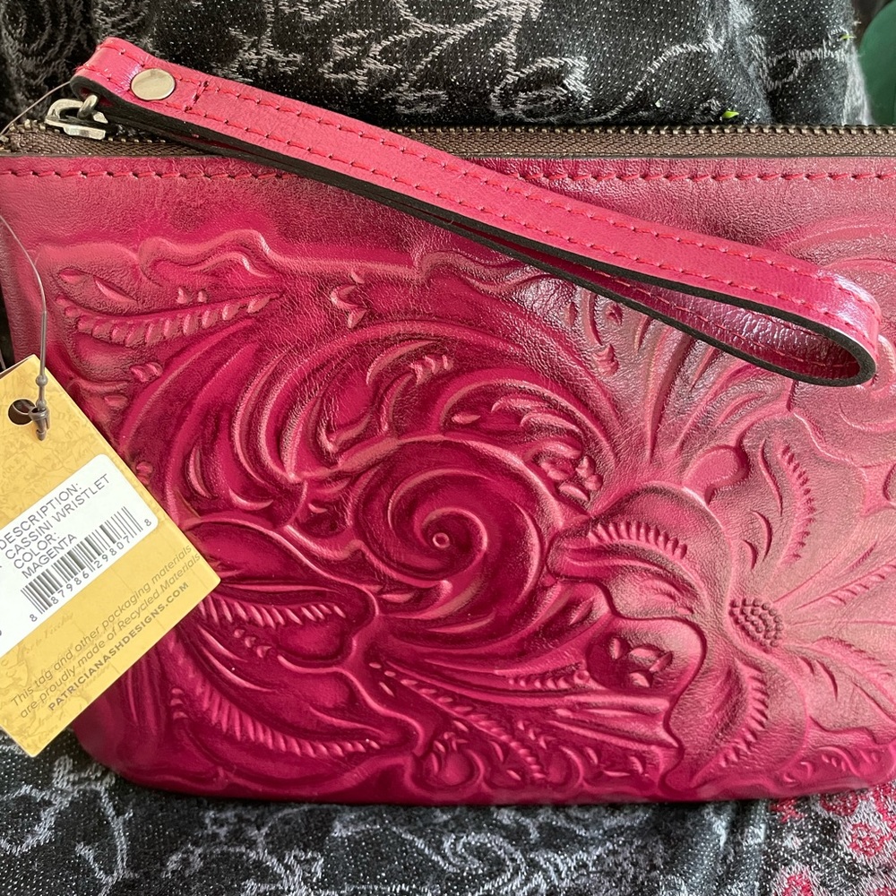 Patricia Nash Tooled Leather Cassini Wristlet - Picture 8 of 15